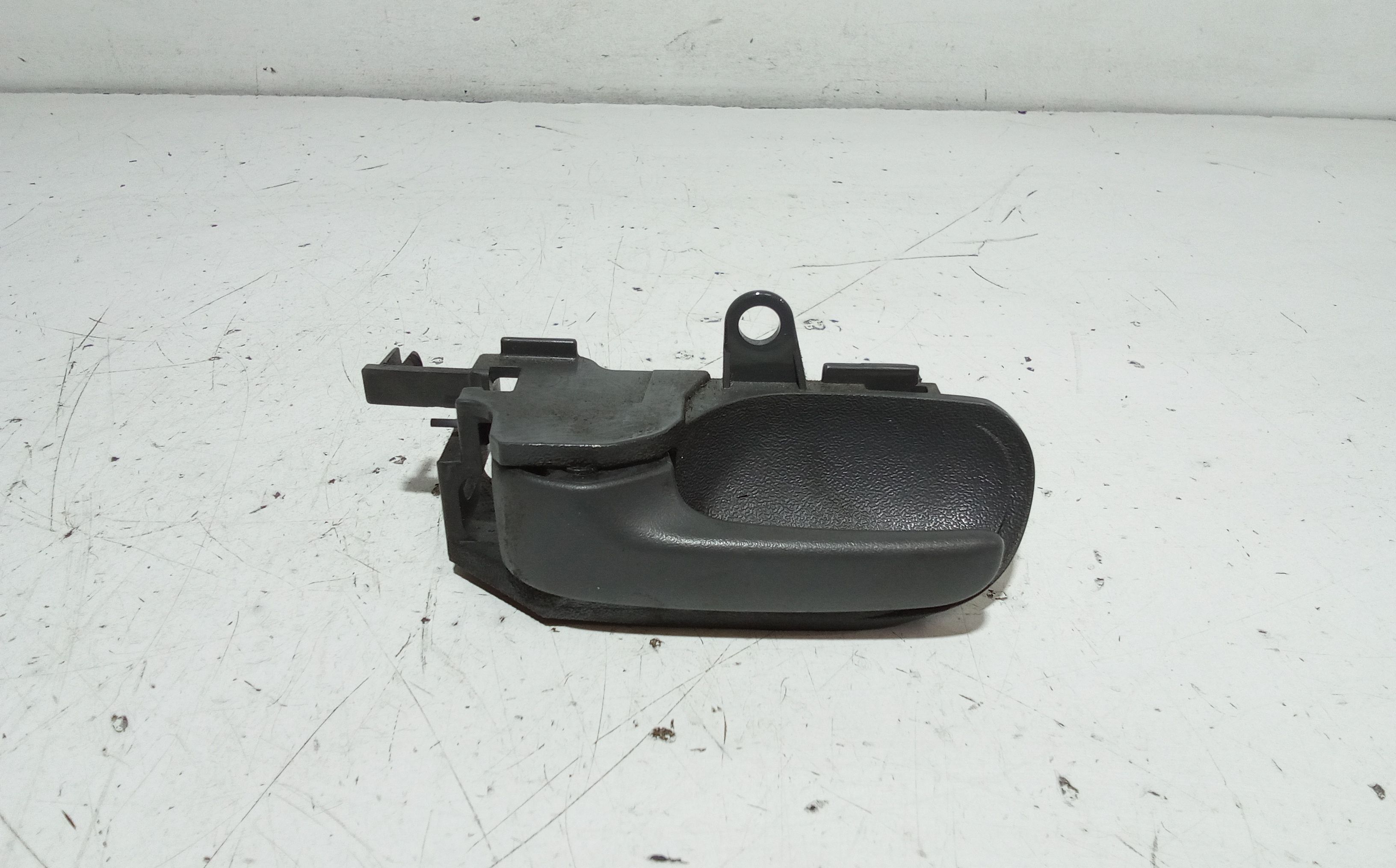 Maniglia interna anteriore Sinistra PEUGEOT 107 1� Serie