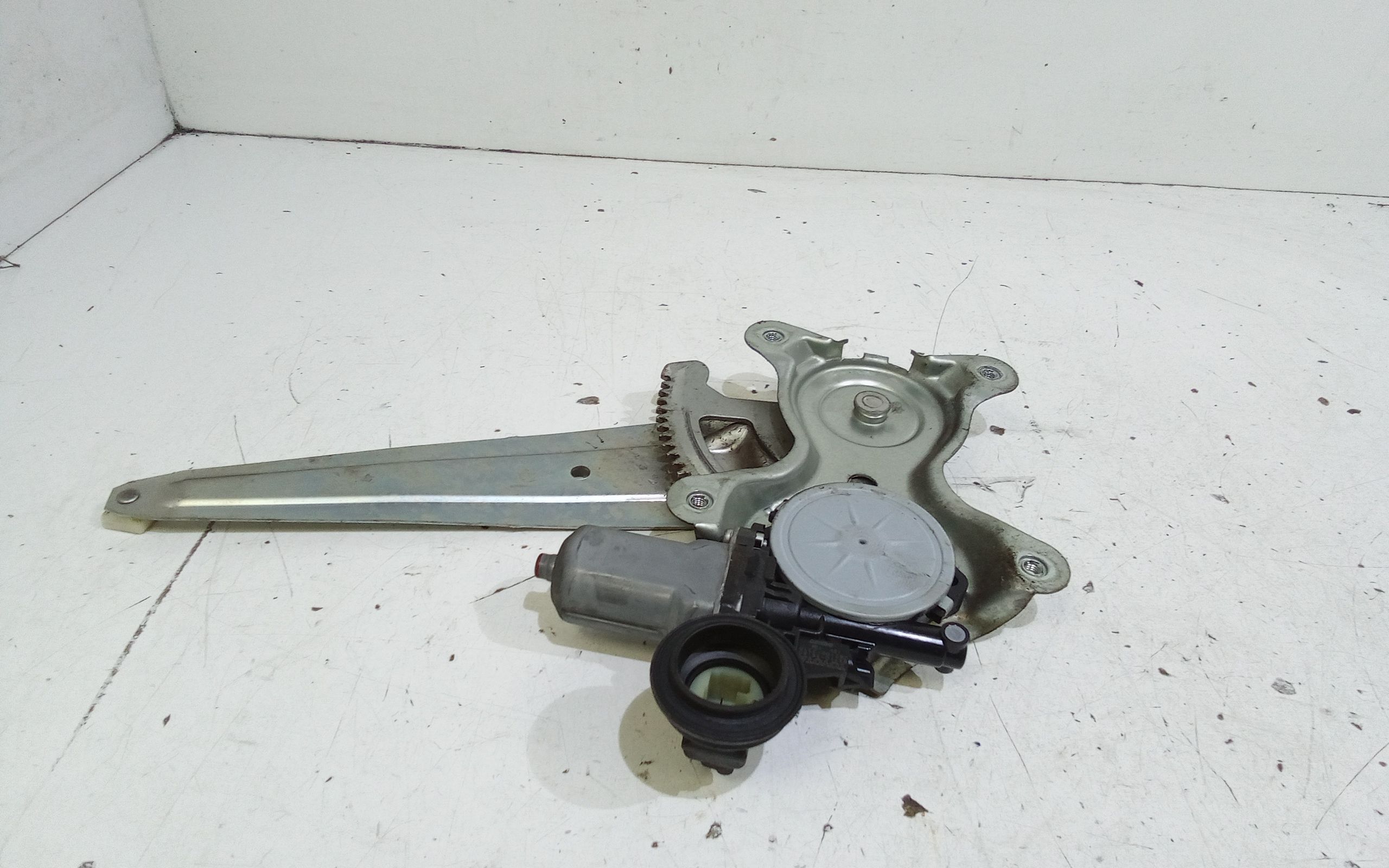 Cremagliera posteriore sinistra guida TOYOTA Rav4 5 Serie