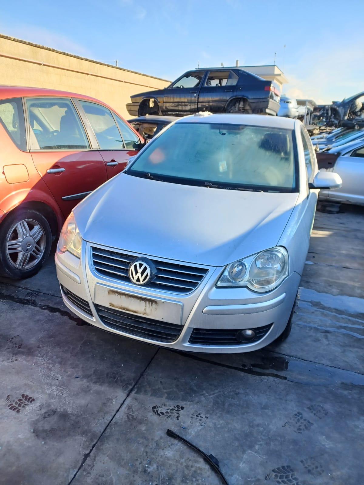 RICAMBI USATI AUTO VOLKSWAGEN Polo 4Â° Serie 1422 Diesel 51 RICAMBI USATI