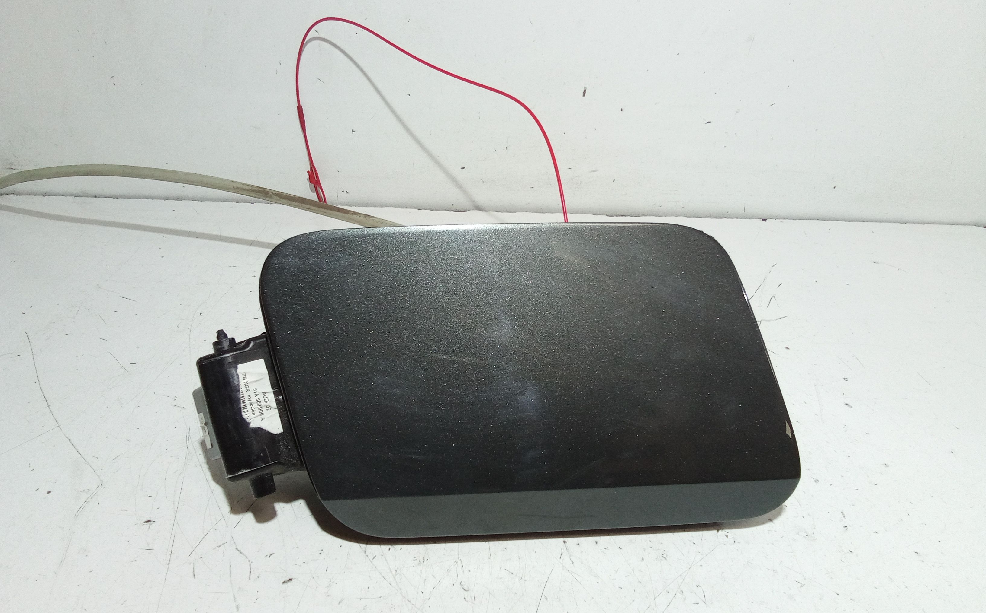 Sportellino Carburante AUDI Q2 Serie (GAB) (16>)