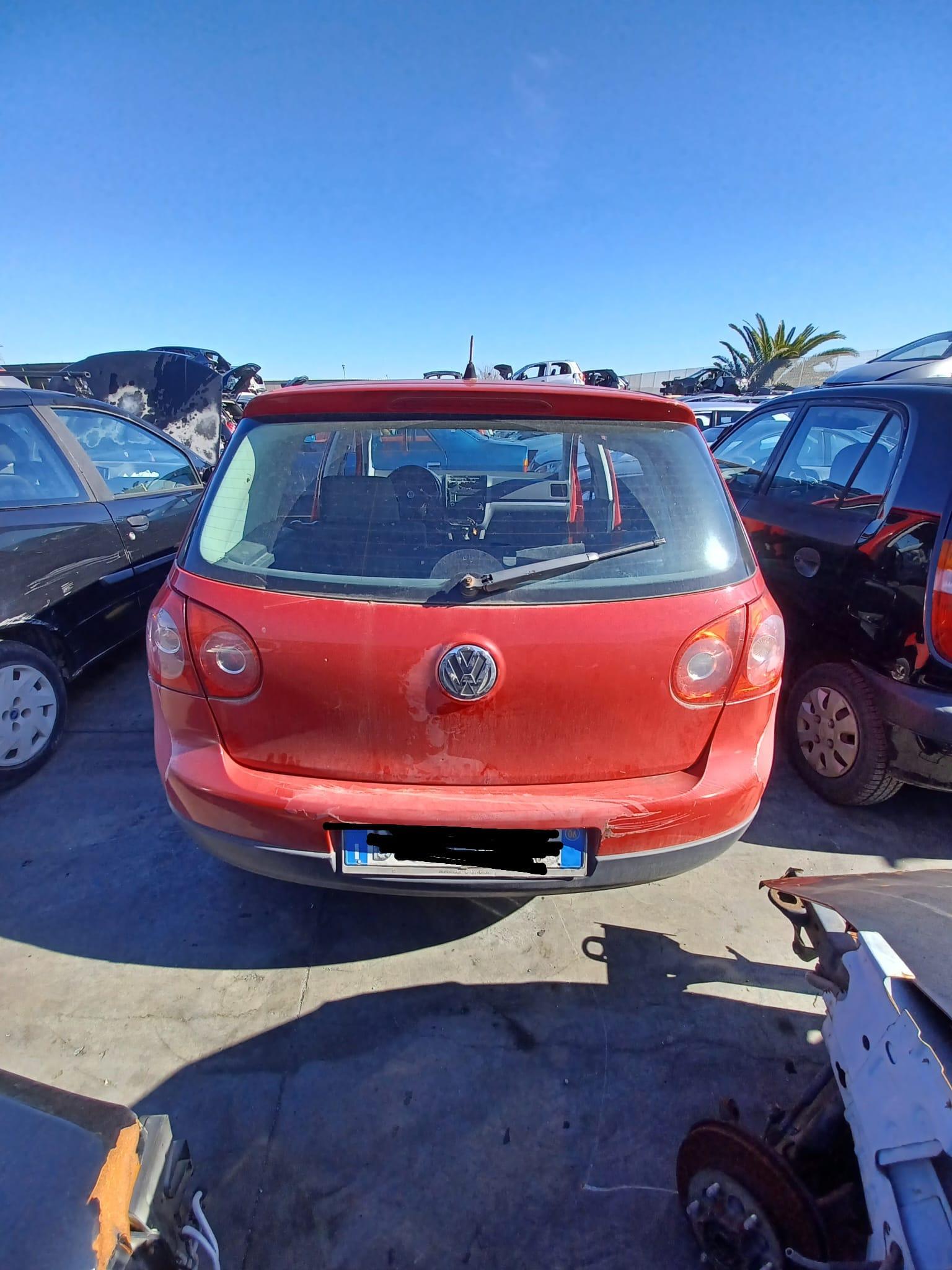 RICAMBI USATI AUTO VOLKSWAGEN Golf 5 Berlina (03>08) 1598 Benzina 85