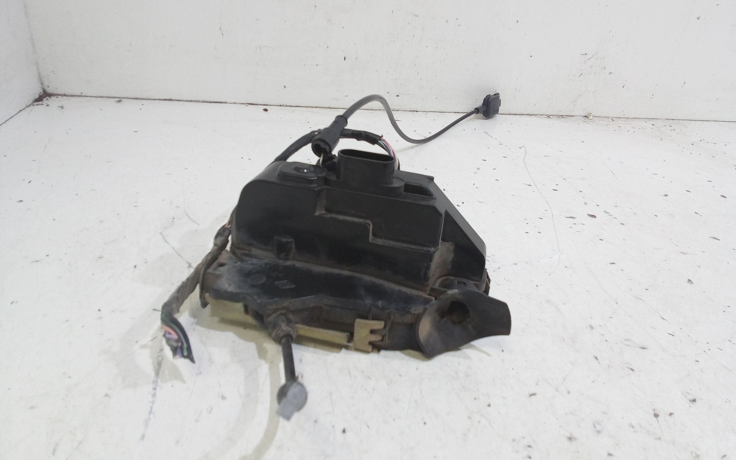 Serratura Anteriore Sinistra RENAULT Megane ll Serie (02>06)