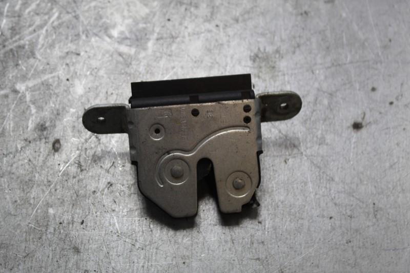 Chiusura per portellone posteriore, serratura durevole per portellone posteriore, pratico bagagliaio per motori in ABS nero per portellone posteriore