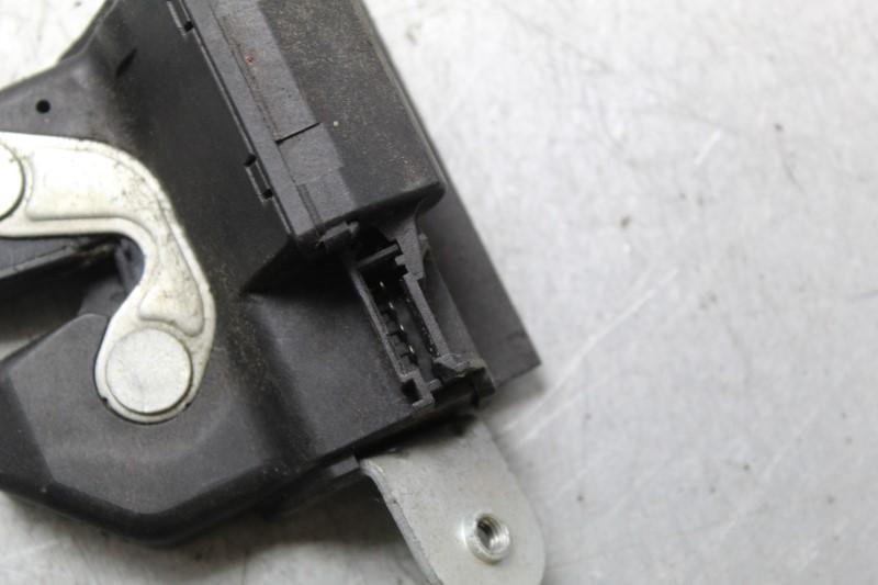 Chiusura Serratura Portellone Posteriore In ABS Nero - Compatibile Con Dacia Logan/Sandero E Clio 2, OEM 7700838546 - 5