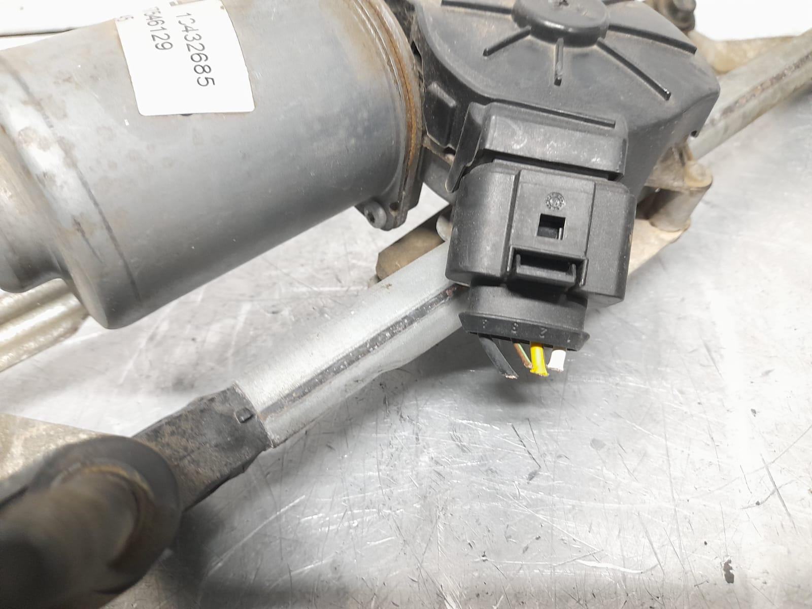 Tergicristallo Anteriore HouYeen Per Opel Corsa C 2000-2007 - Ricambio Auto