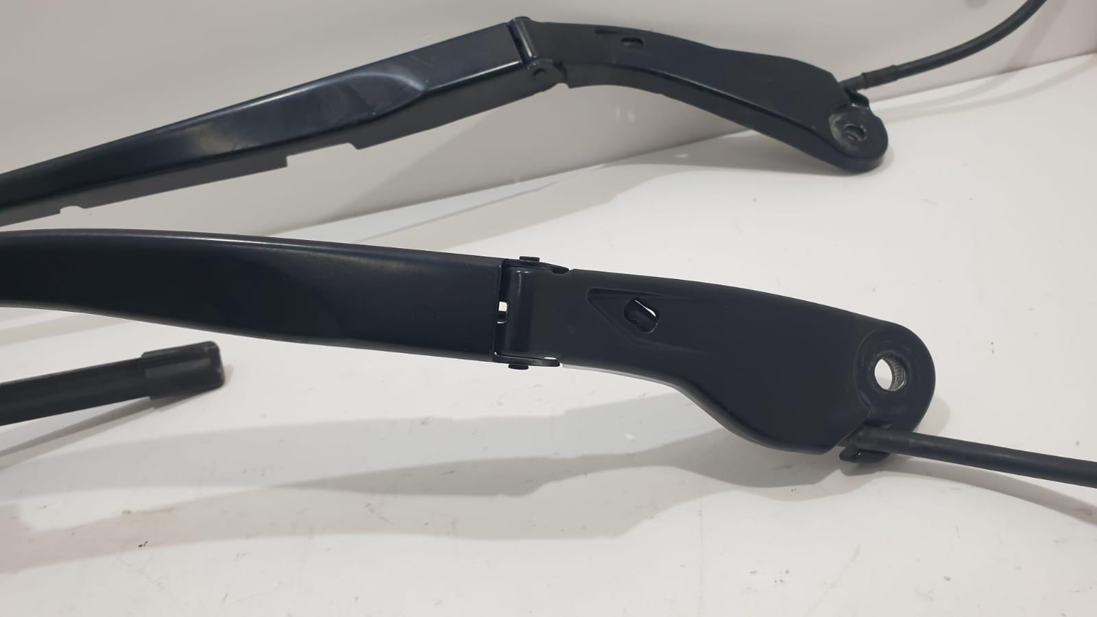 HEYNER® Set di tergicristalli adatto per VW ID.7 (01.2024