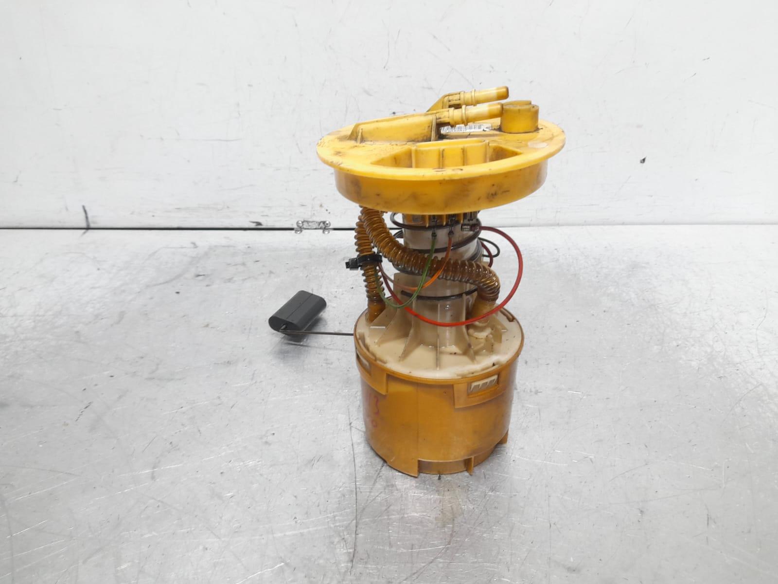 3m51-9275-pompa-carburante-volvo-v50-1-serie-2000-diesel-100-kw-136