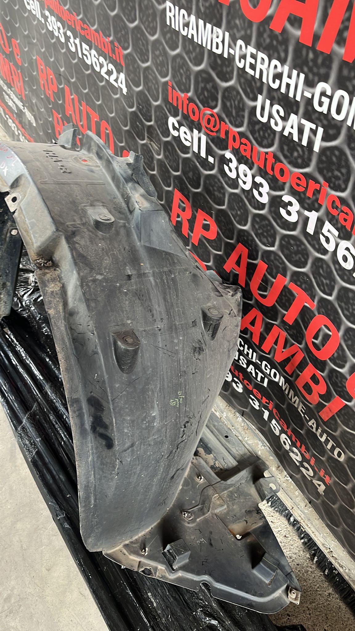 Accessorio Auto Compatibilità Copertura Passaruota VAN WEZEL