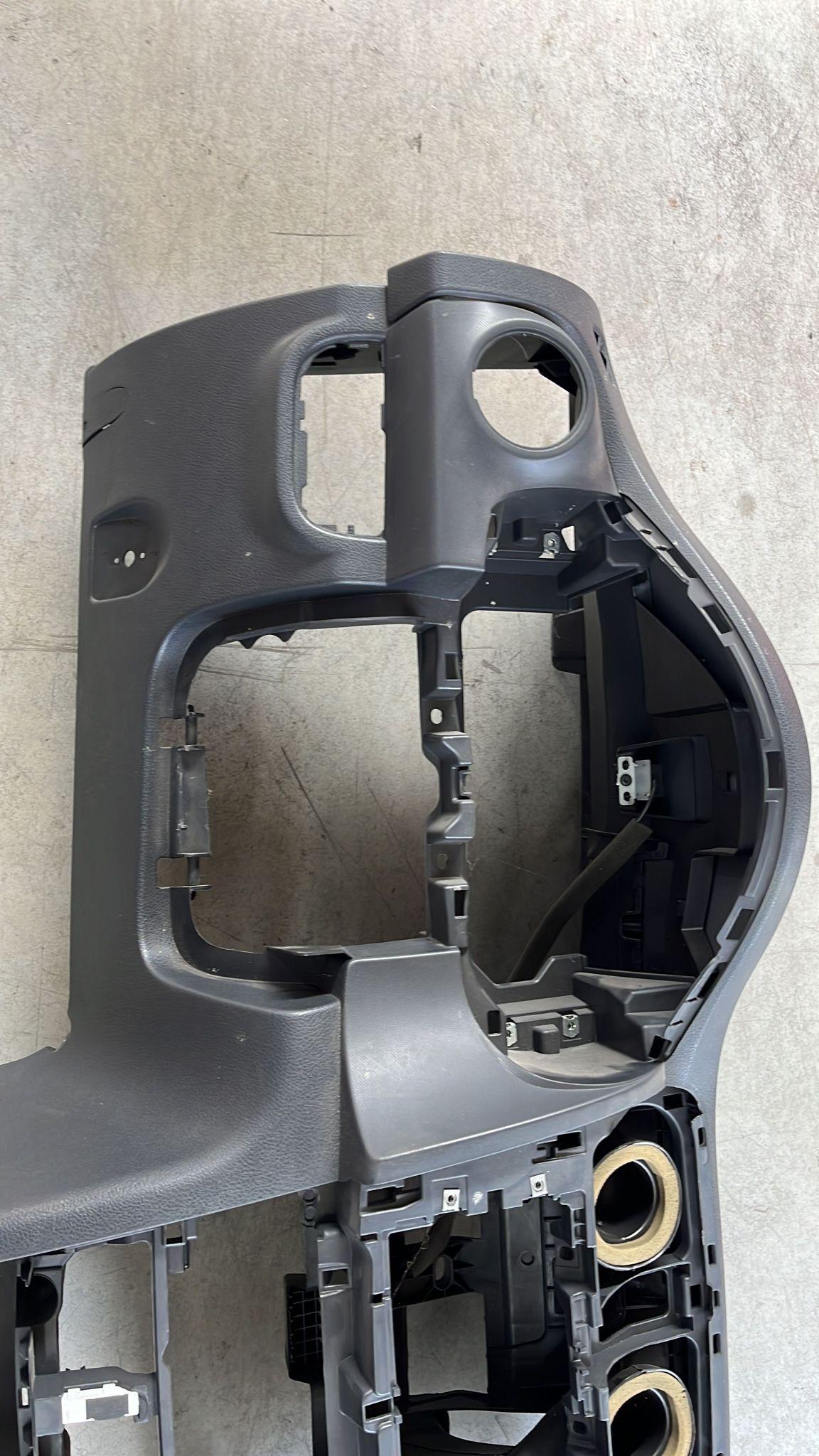 Copricruscotto In Fibra Di Poliestere Per Dacia Duster 2014-2017 – Guida A Sinistra, Antiabbagliamento