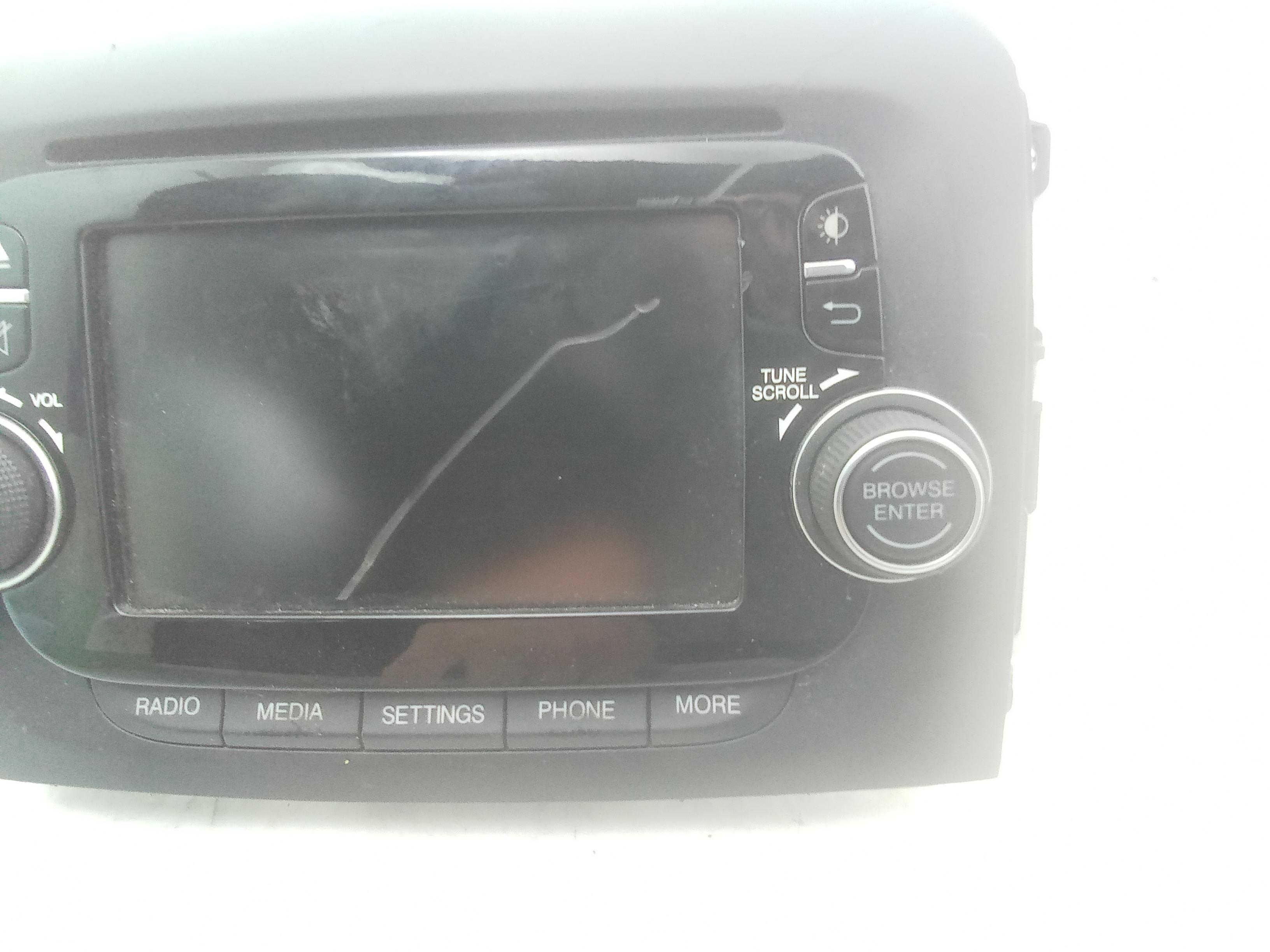 Autoradio D'origine FIAT 500L Phase 1 - Réf. 01090700.FEUD3V23 - Occasion Bon état