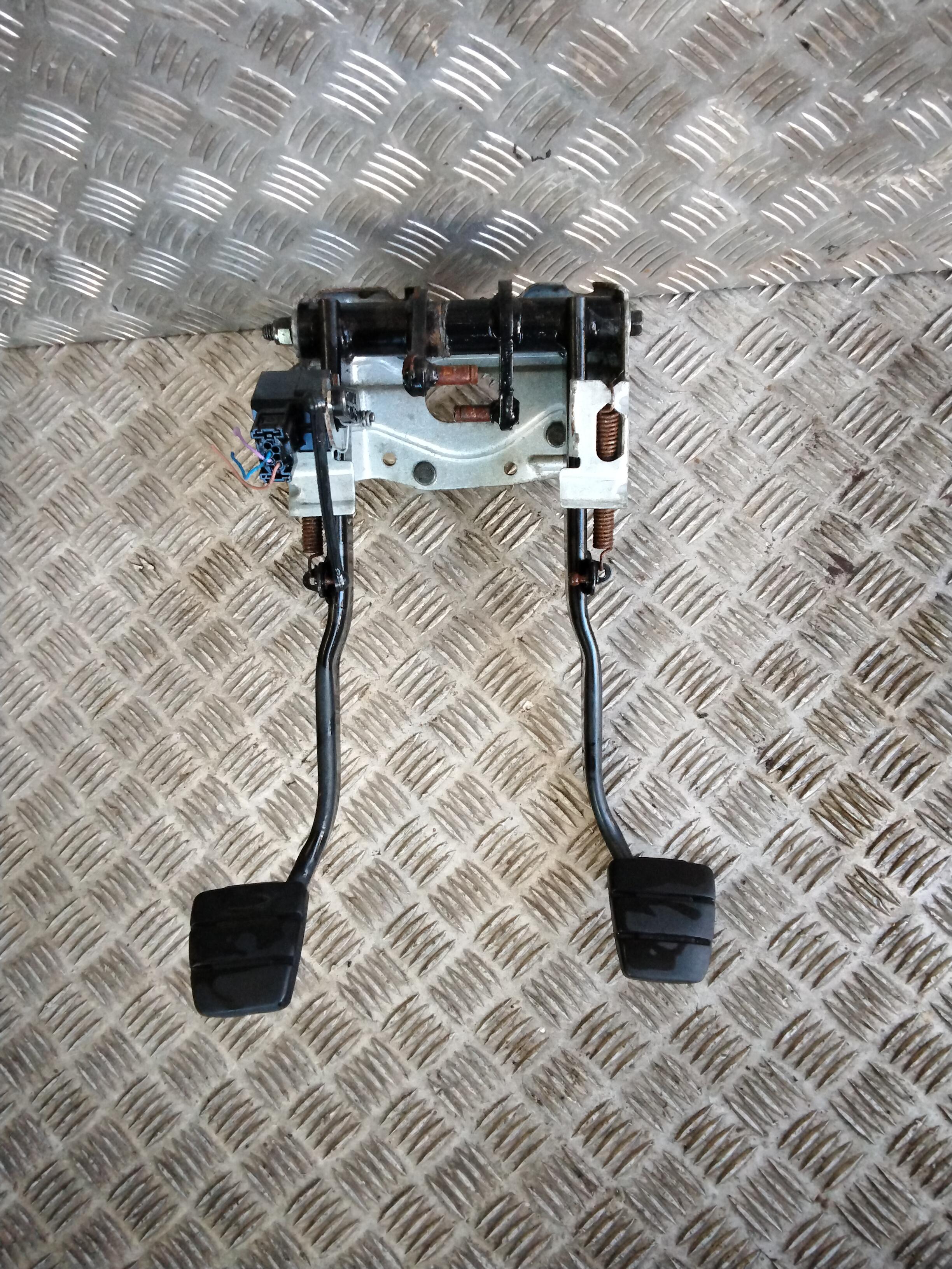 Thrustmaster Cambio Pedale Del Freno Modificato Per Thrustmaster T-LCM - Colore Giallo, Compatibile PC, PS4, PS5, Xbox Mod Pedale Freno Sim Racing