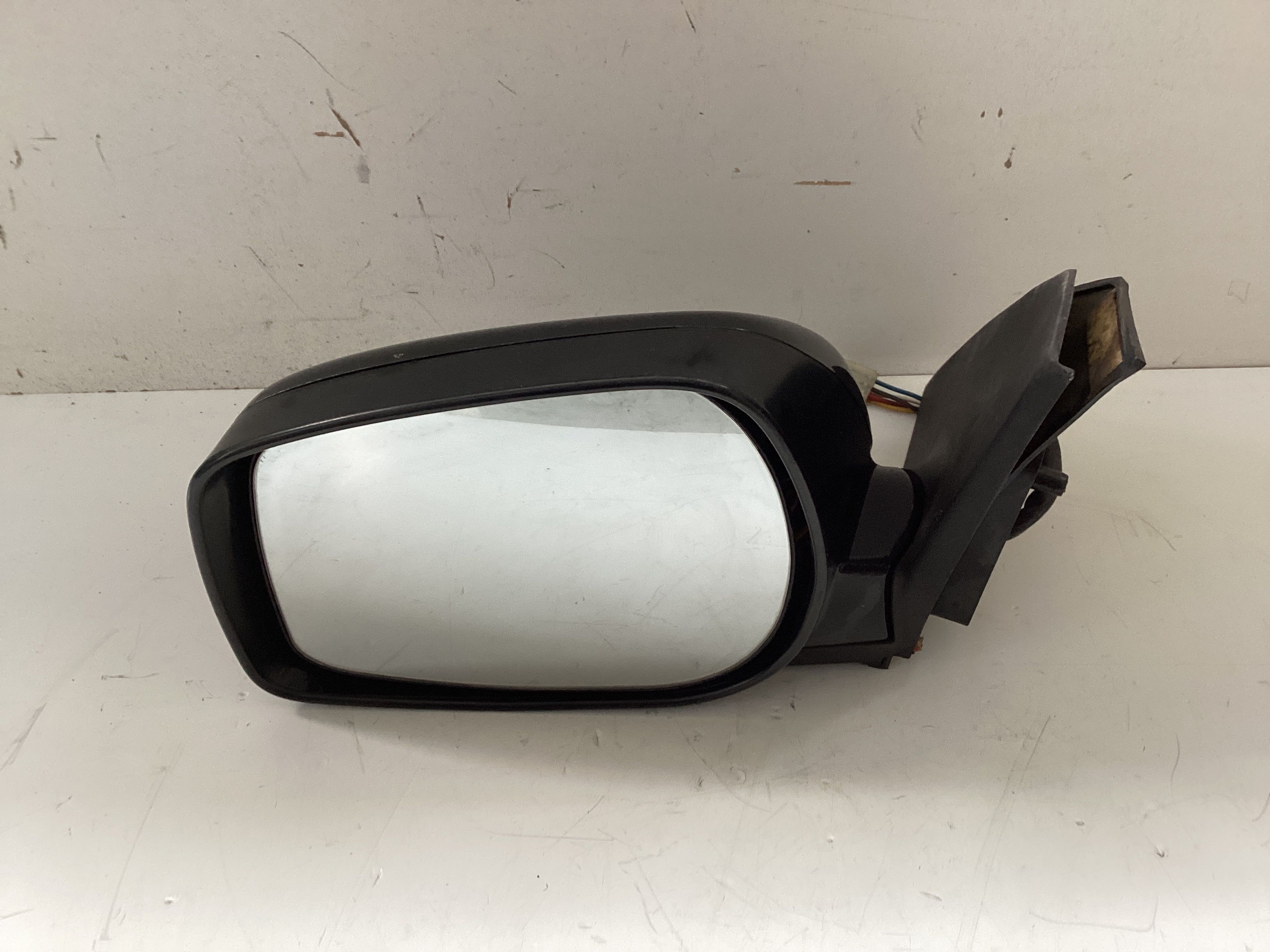 Specchietto retrovisore BMW Serie 1 sinistro e destro a un prezzo conveniente di qualità originale