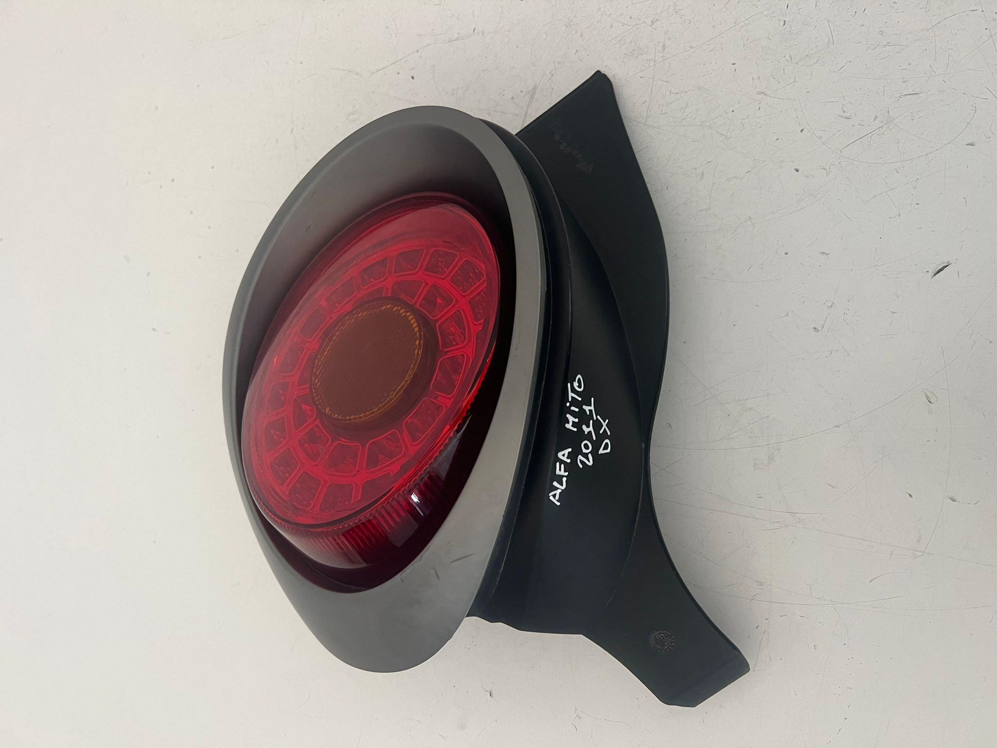 SIGLA LOGO SCRITTA '' MAXI '' PORTA POSTERIORE ORIGINALE FIAT DOBLO' OE
