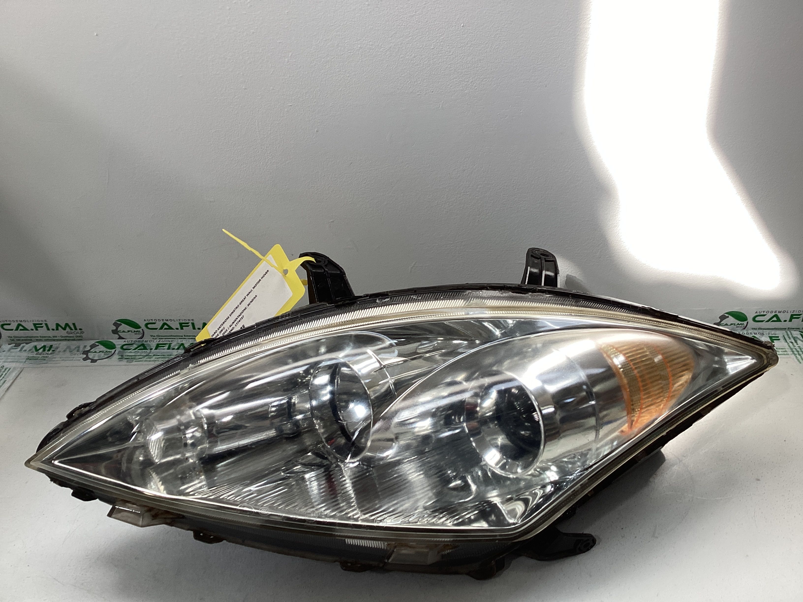Faro Proiettore Anteriore Sinistro Per Fiesta 2008-2013 – Parabola Nera Con Motorino Elettrico, Ricambio Aftermarket 1734615
