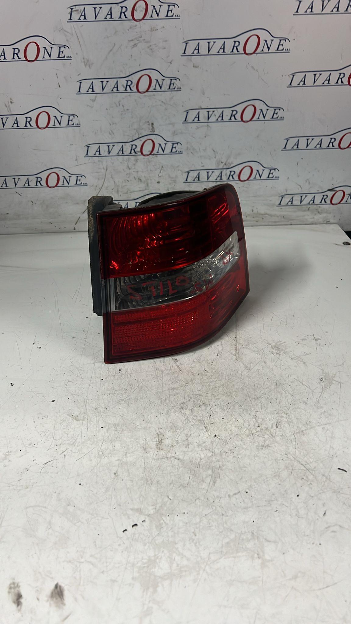 Faro fanale posteriore dx CITROEN C3 2016- oem 9812257480