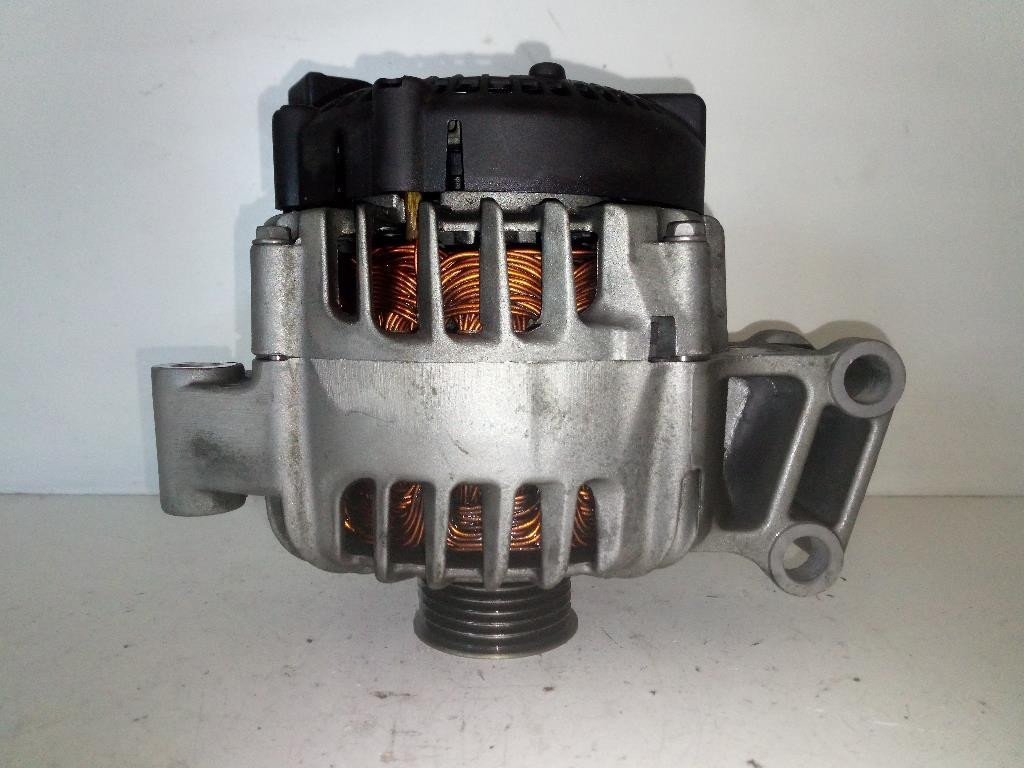 Alternatore TG9N-10300-CC Usato