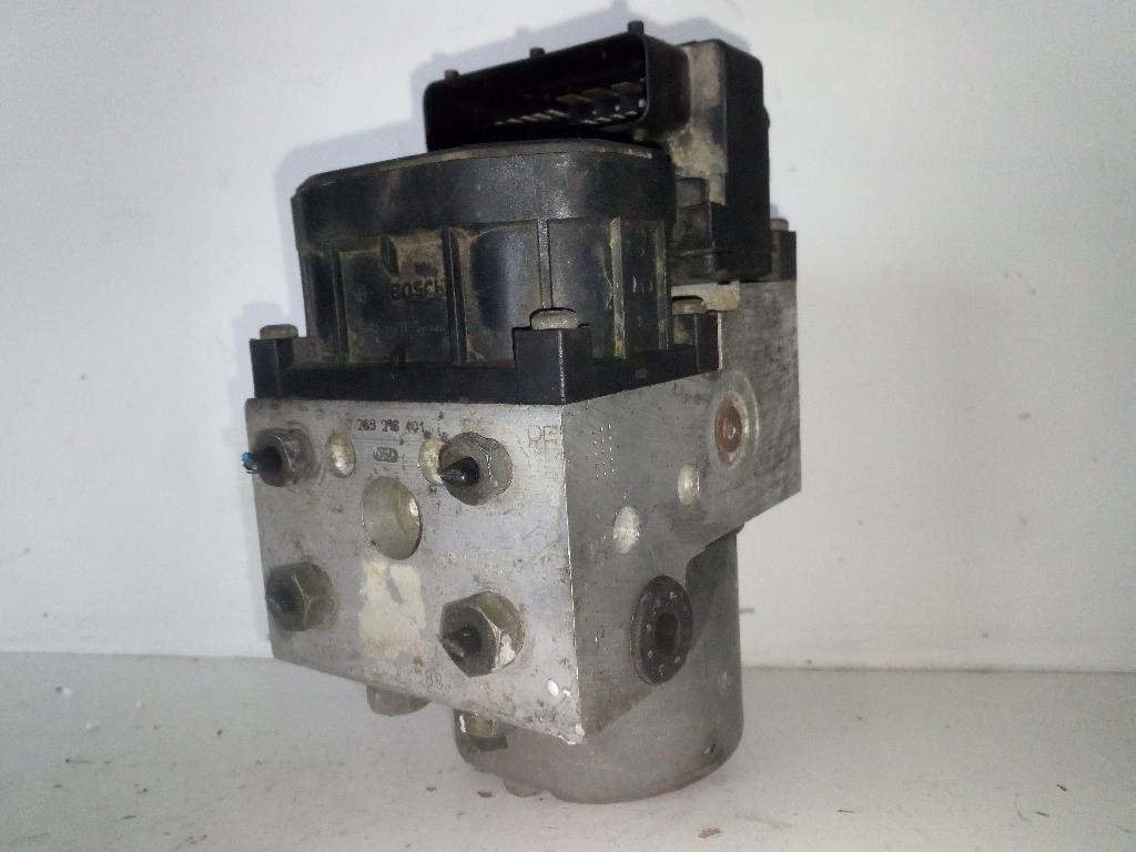 Pompa Abs (Bosch) 0265216401 0273004261 Usato