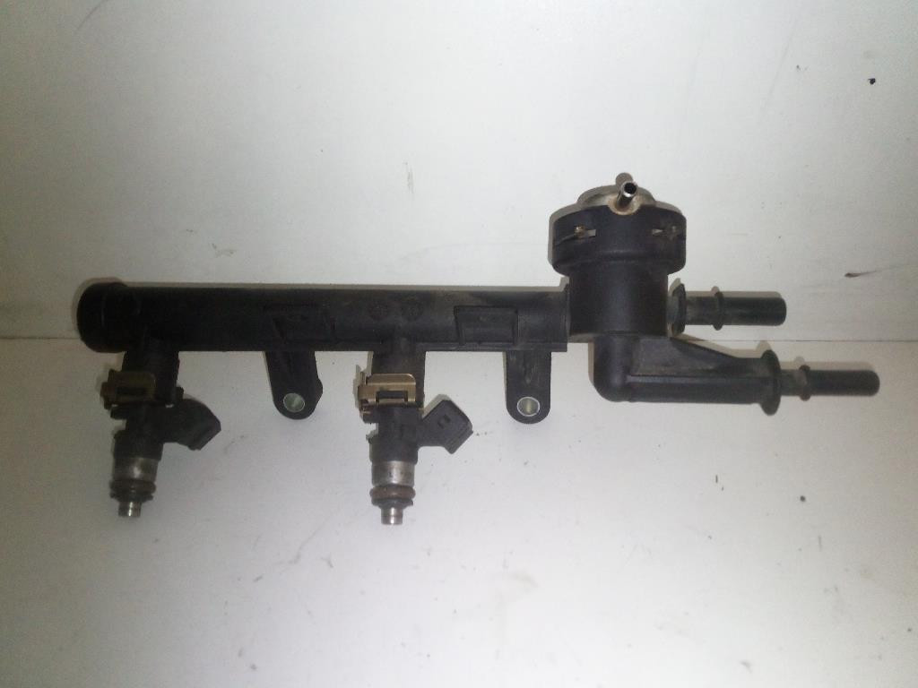Iniettore 55223281 Usato