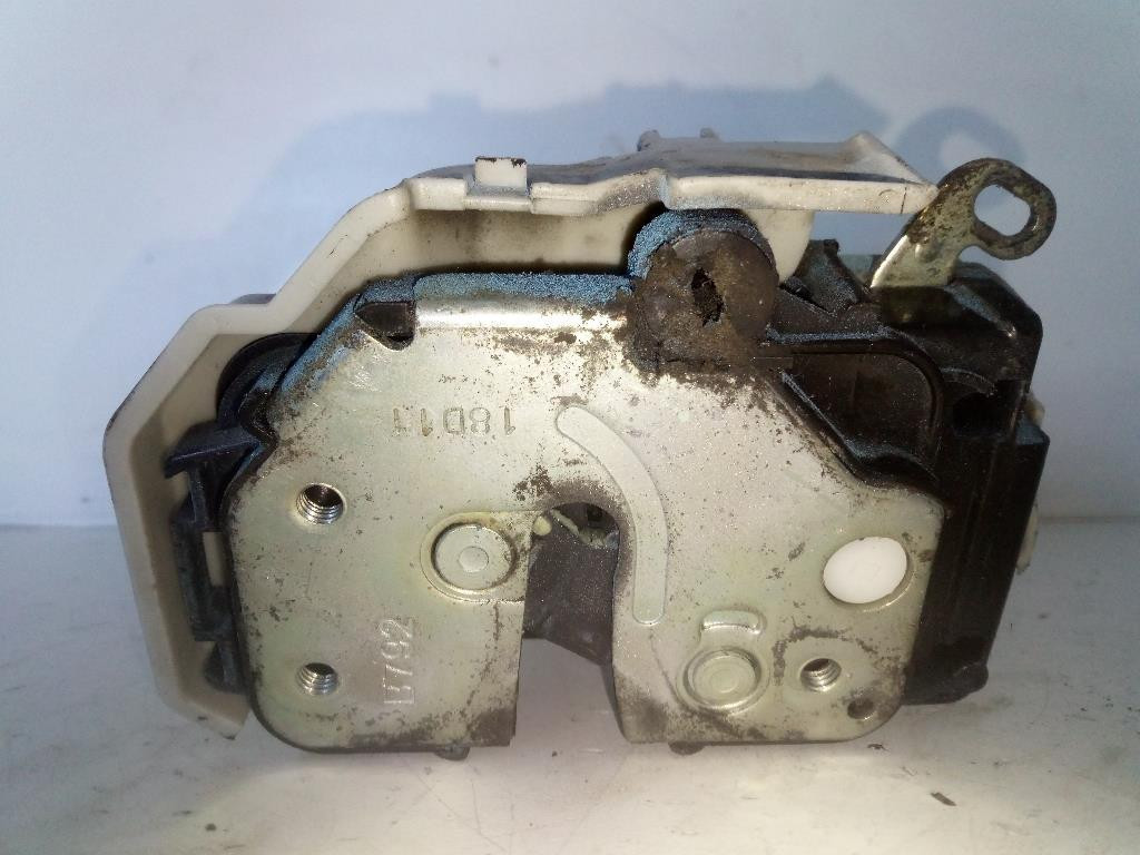 Serratura Porta Ant. Destro 51827955 Usato