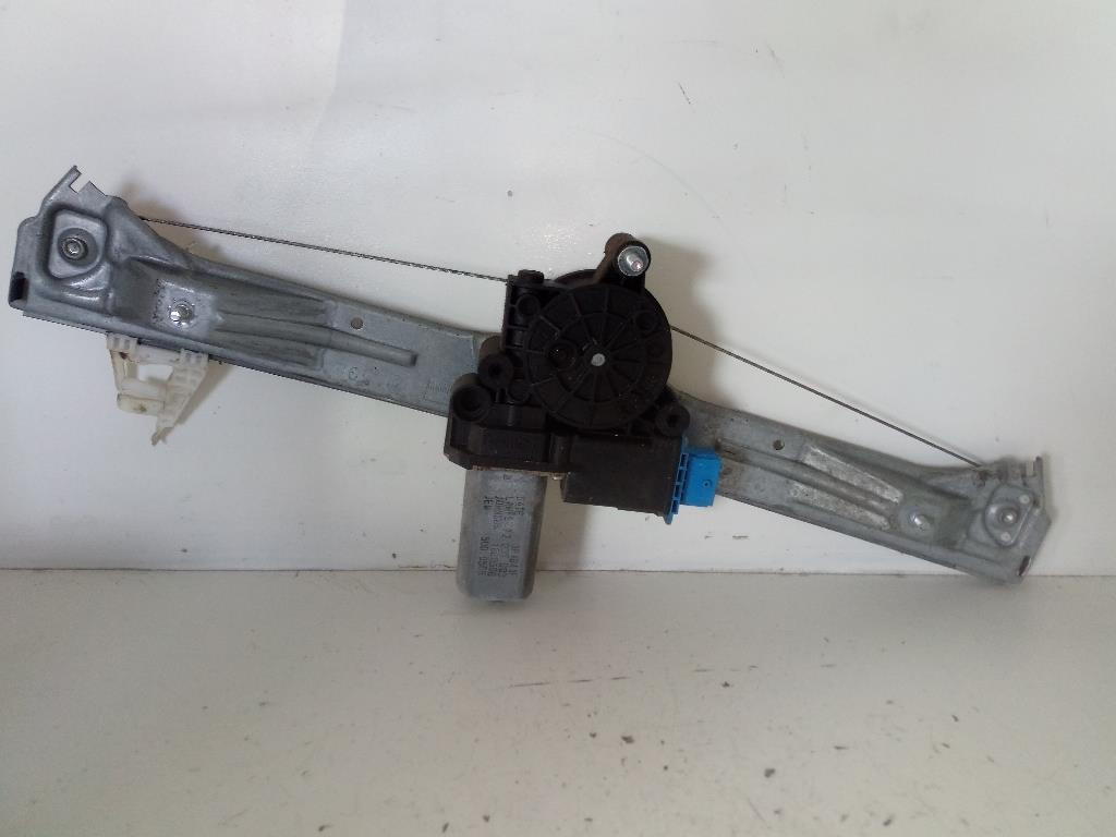 Alzacristallo Elettr. Porta Post. Destro 51943450 Usato