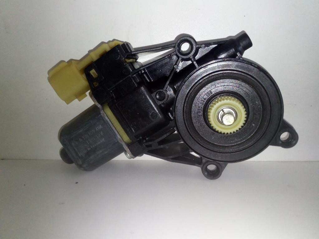 Motorino Alzacristallo Porta Ant. Sinistro 8A6114A389B Usato