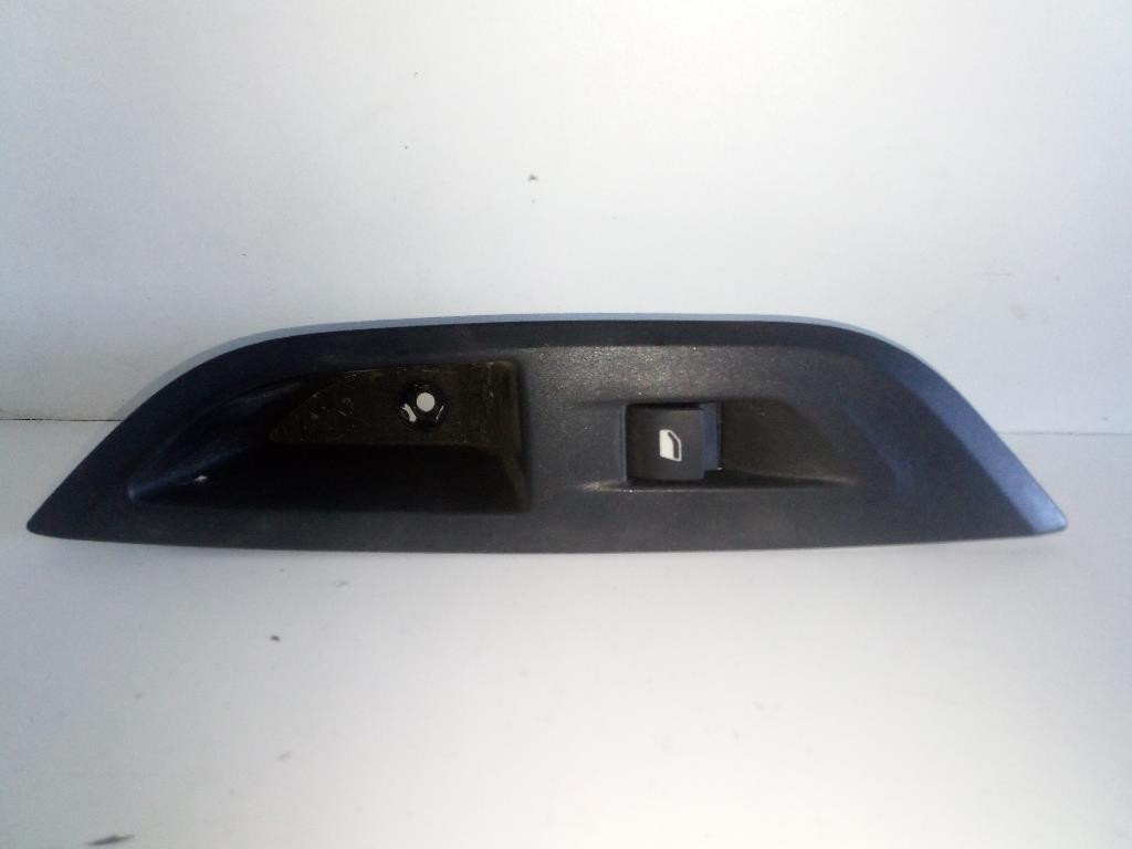 Interruttore Alzacristalli Porta Ant. Destro 98044803ZD Usato