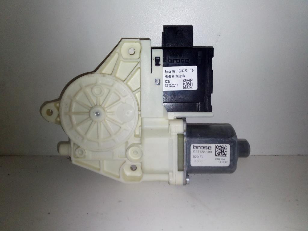 Motorino Alzacristallo Porta Ant. Sinistro 0130822665 C44132103 Usato