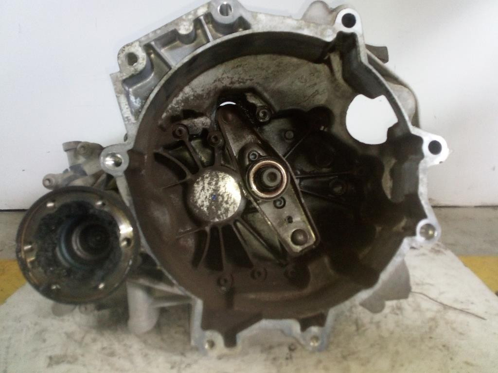 Cambio Compl. LVG 02T801103AC Usato
