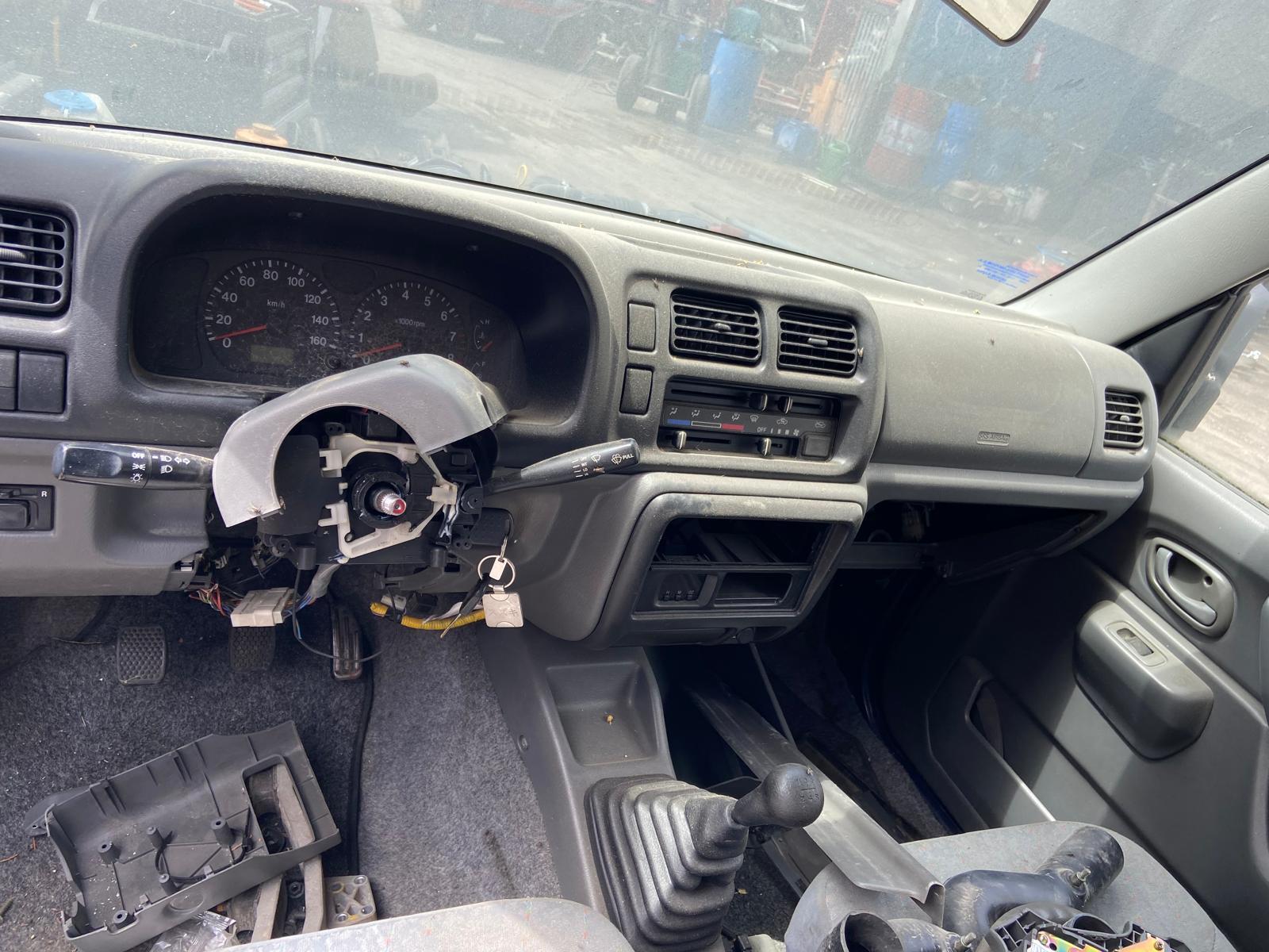 Pedaliera AP Racing 3 pedali con sensore acceleratore e filettatura UK