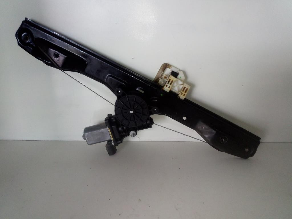 Alzacristallo Elettr. Porta Ant. Destro 51983616 Usato