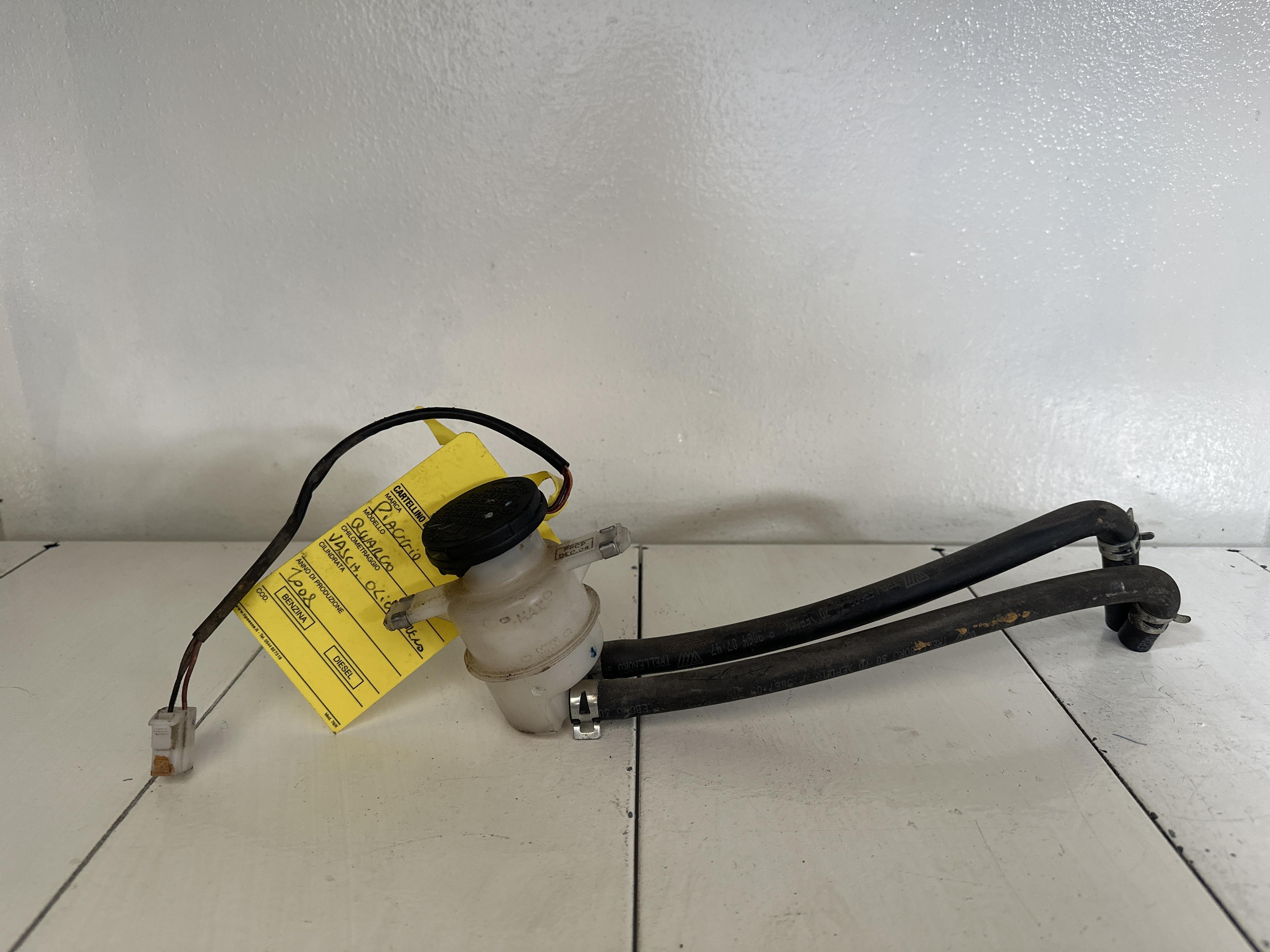 Genuine Piaggio AC Pump For Naphtha/Quargo/Diesel – Quarto/Porter Models – OEM 850055