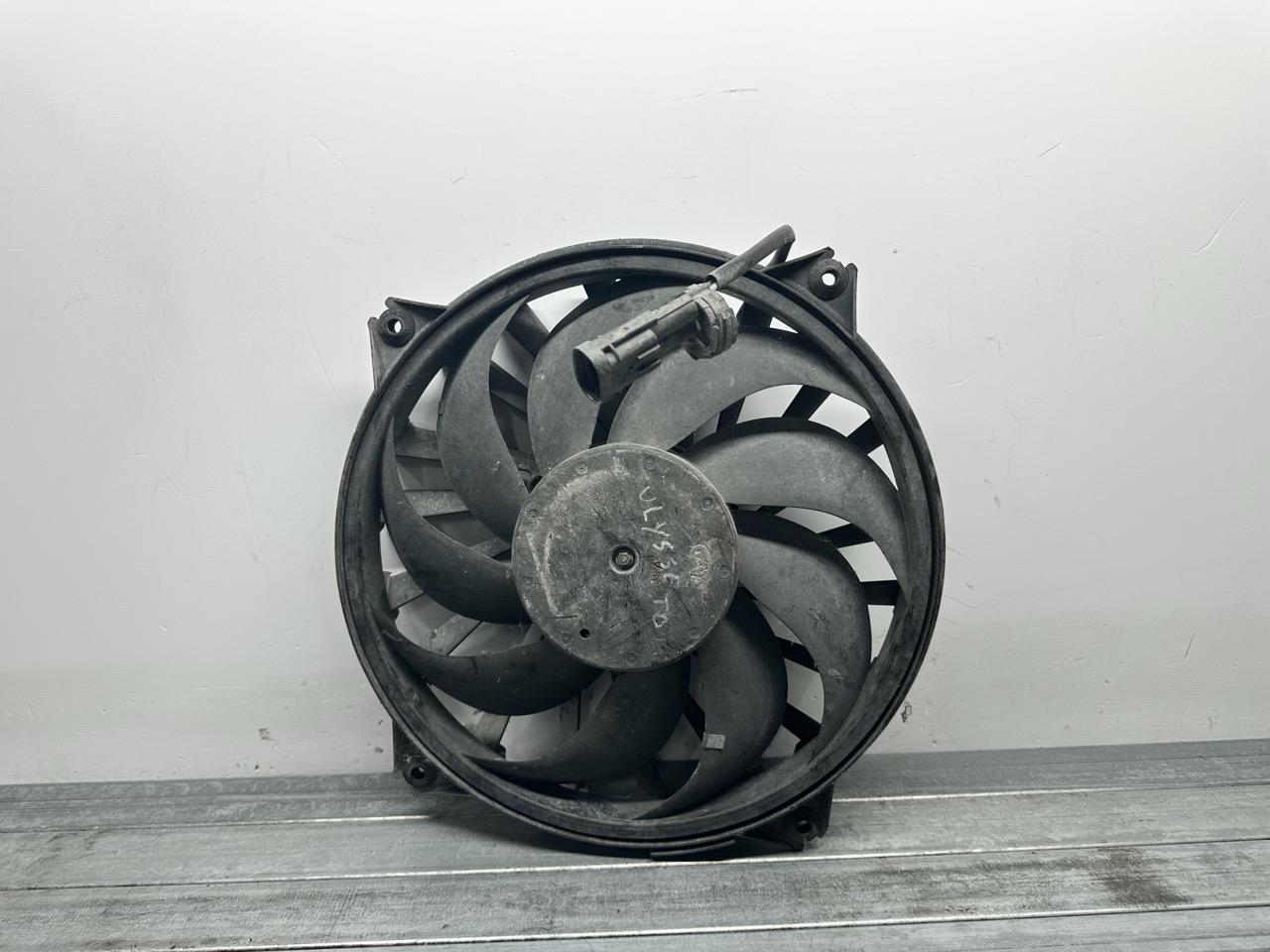 Ventola Radiatore RIDEX 508R0111 – 12V 130W, Ricambio OEM Per Veicoli Senza Aria Condizionata