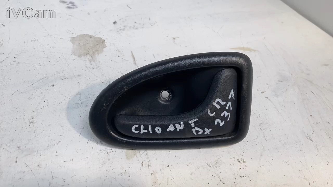 Maniglia Int. Apertura Porta Ant. Destro (Renault) 8200070011 Usato