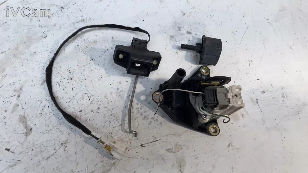 Portello Post. (Renault) 8200078950 Usato