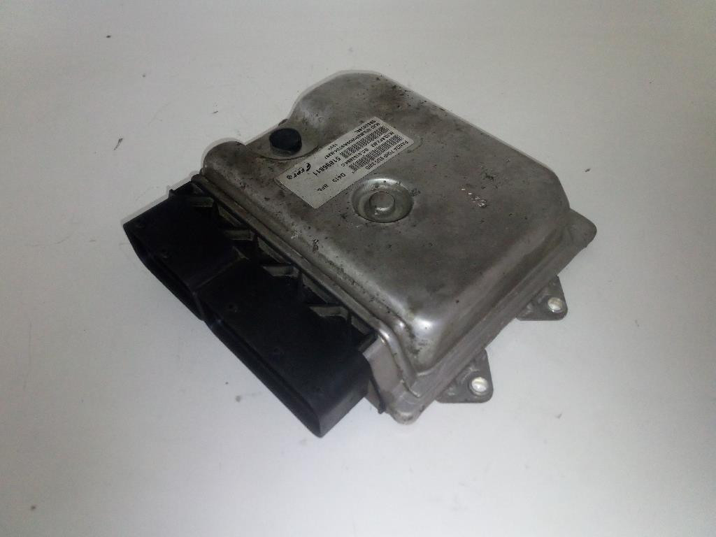 Centralina Iniezione MJD 8F2.B2/HW00A 51896811 Usato