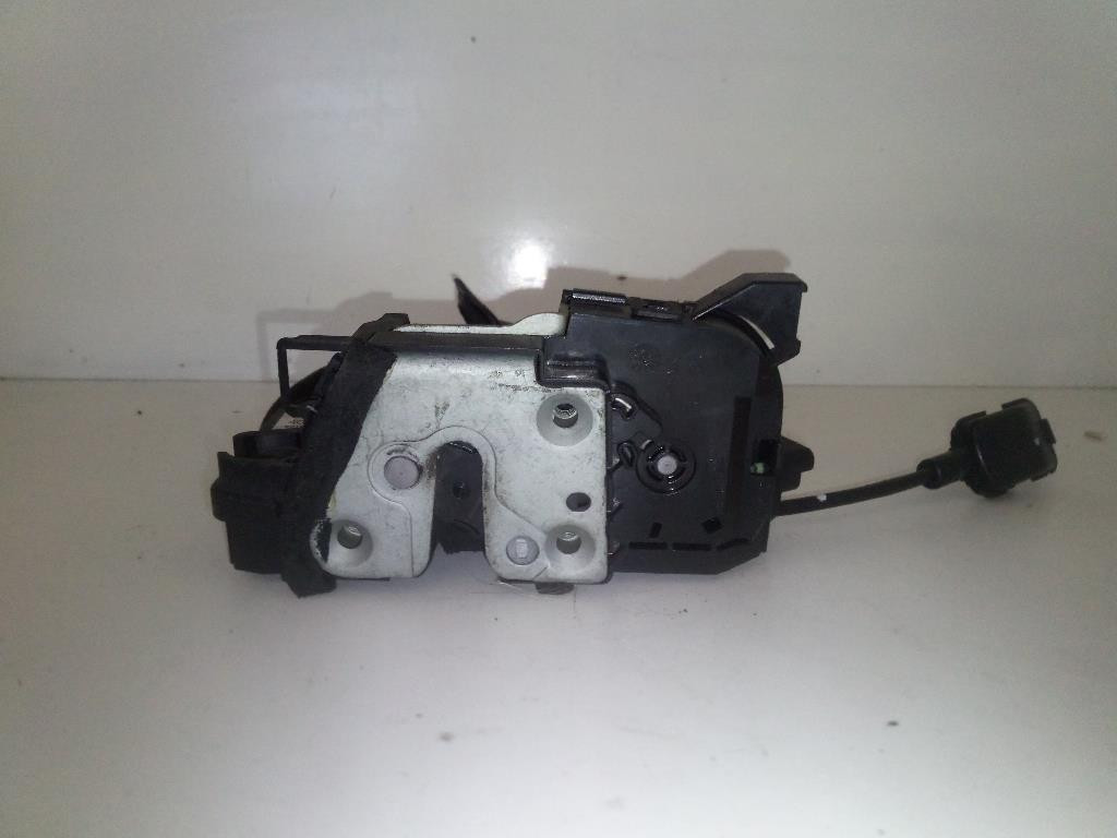 Serratura Porta Ant. Destro 805004945R Usato