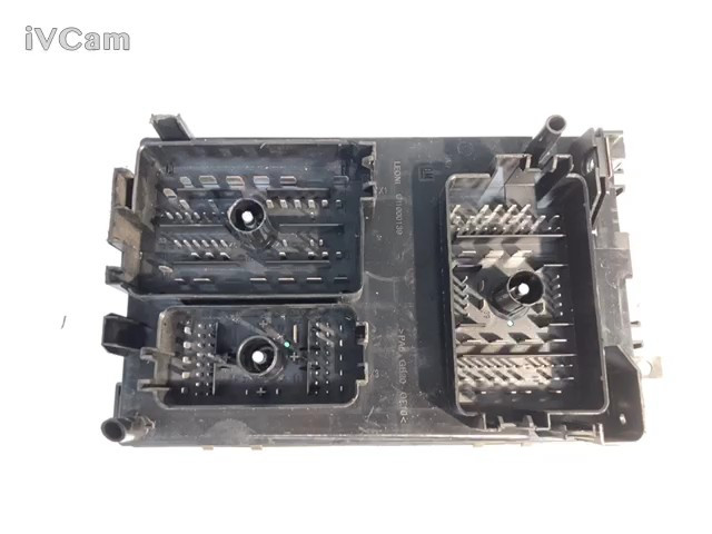 Centralina Porta Fusibili (Opel) GM13449210 Usato