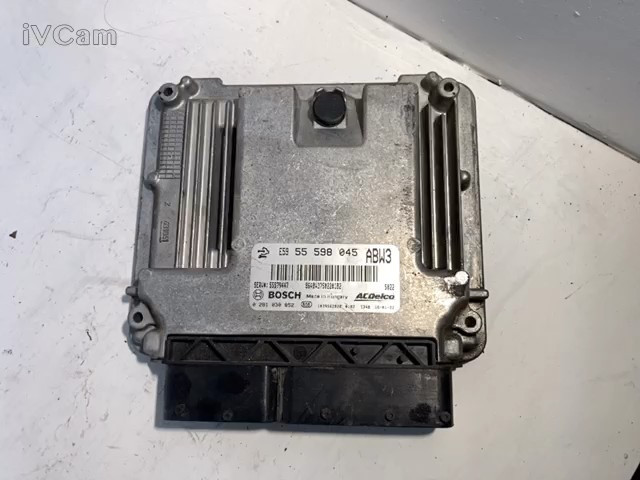 Centralina Iniezione (Opel) 55575350 Usato