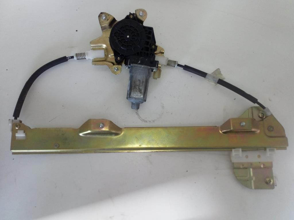 Alzacristallo Elettr. Porta Post. Destro S186204120 Usato