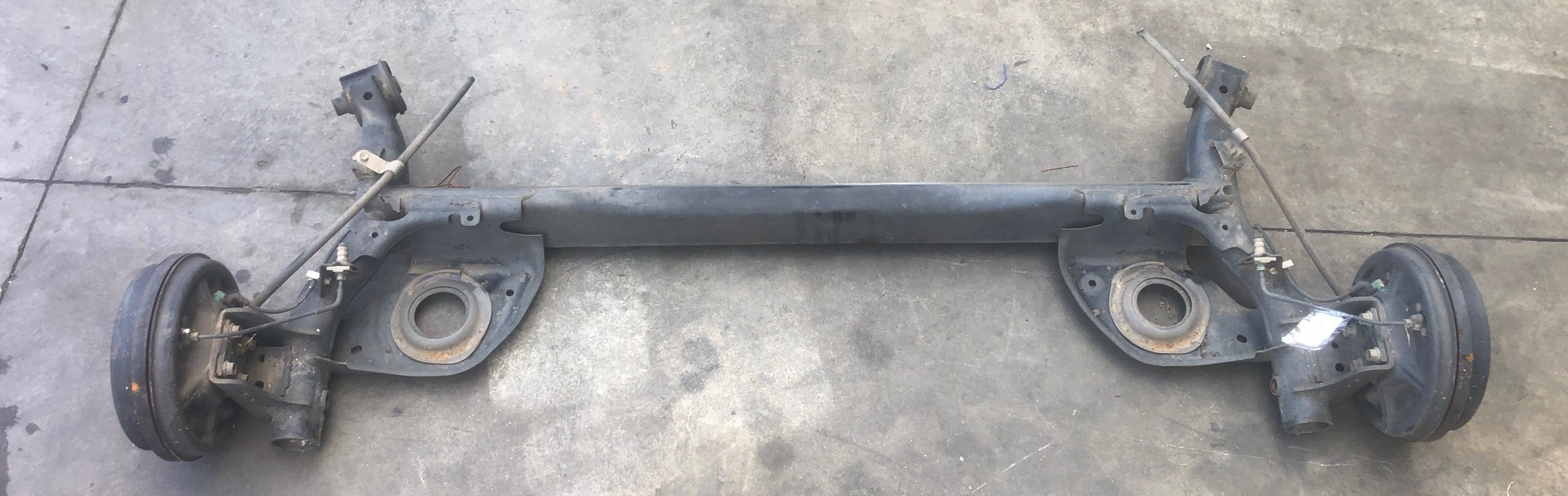 Assale Post. (Nissan) 555011HA6B Usato