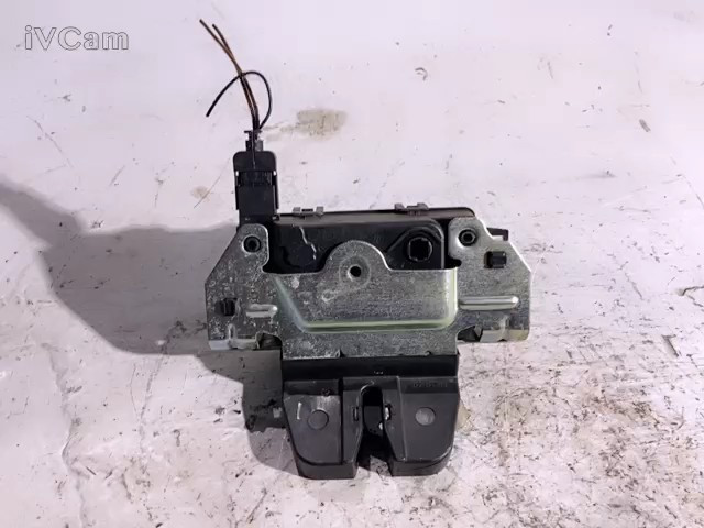 Serratura Cofano Post. (Opel) 13188851 Usato