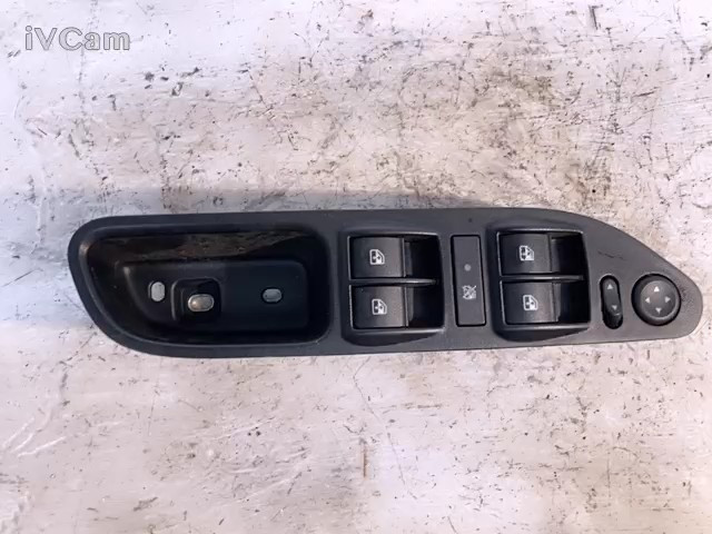 Kit Pulsanti Interruttori Alzavetro (Fiat) 735639924 Usato