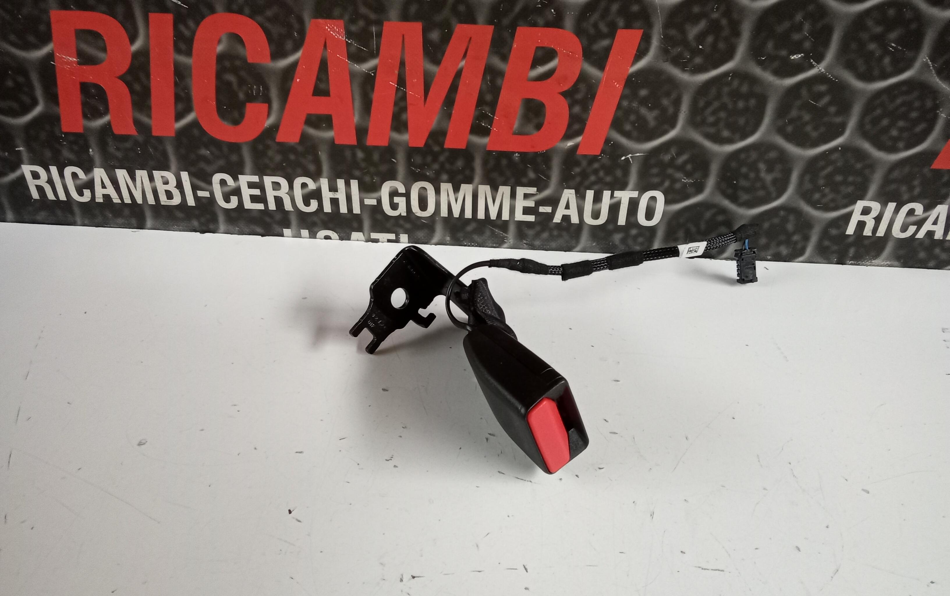 CINTURA DI SICUREZZA ANTERIORE SX Peugeot 208 I (CA/CC/CK/CL) 2013