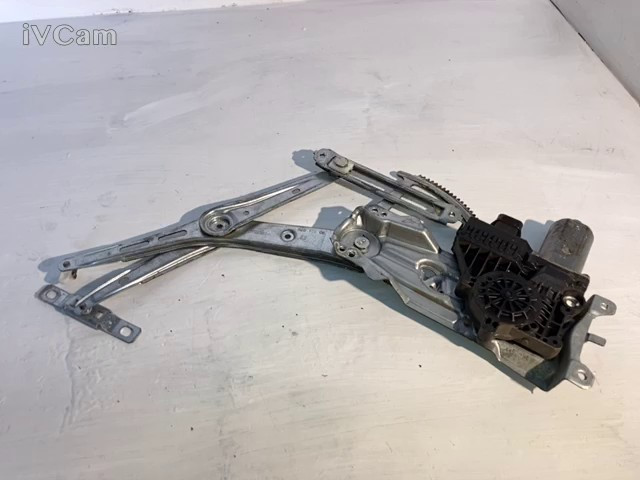 Alzacristallo Elettr. Porta Ant. Destro (Opel) 90543918 Usato