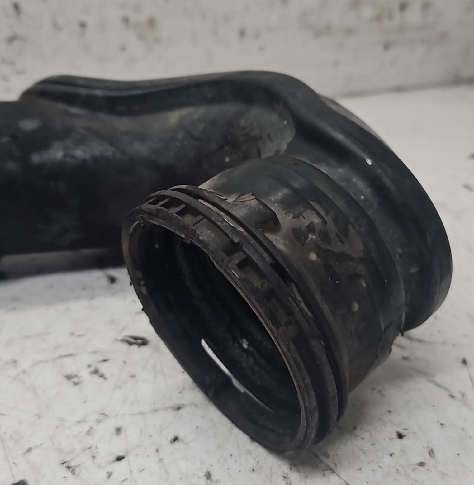 Tubo intercooler OPEL ASTRA a basso costo online