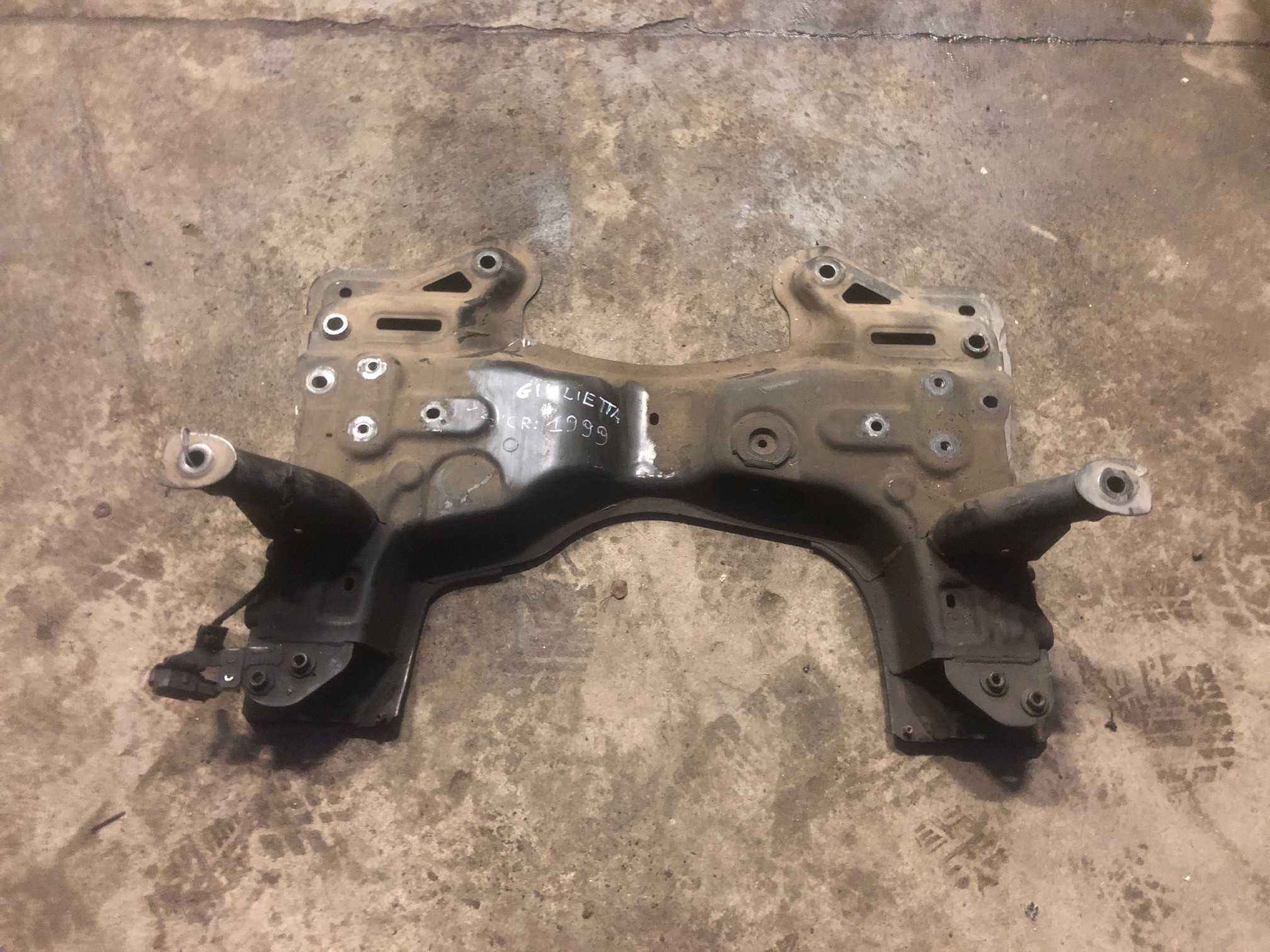 Telaio Ausiliario Ant. (Alfa Romeo) 50521541 Usato