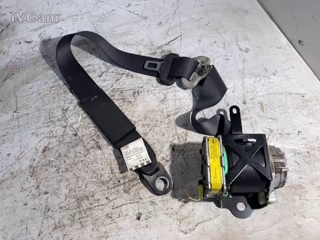 Aggancio Cintura Di Sicurezza Ant. Destro (Toyota) 7321052683B1 Usato