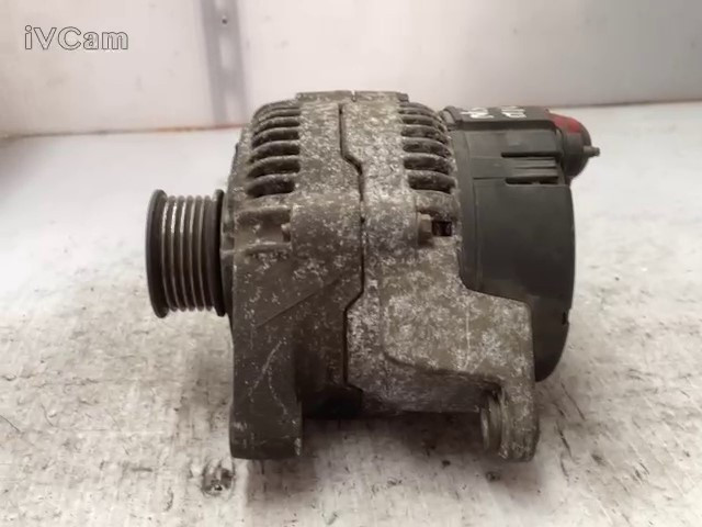 Alternatore (Nissan) 231005F600 Usato