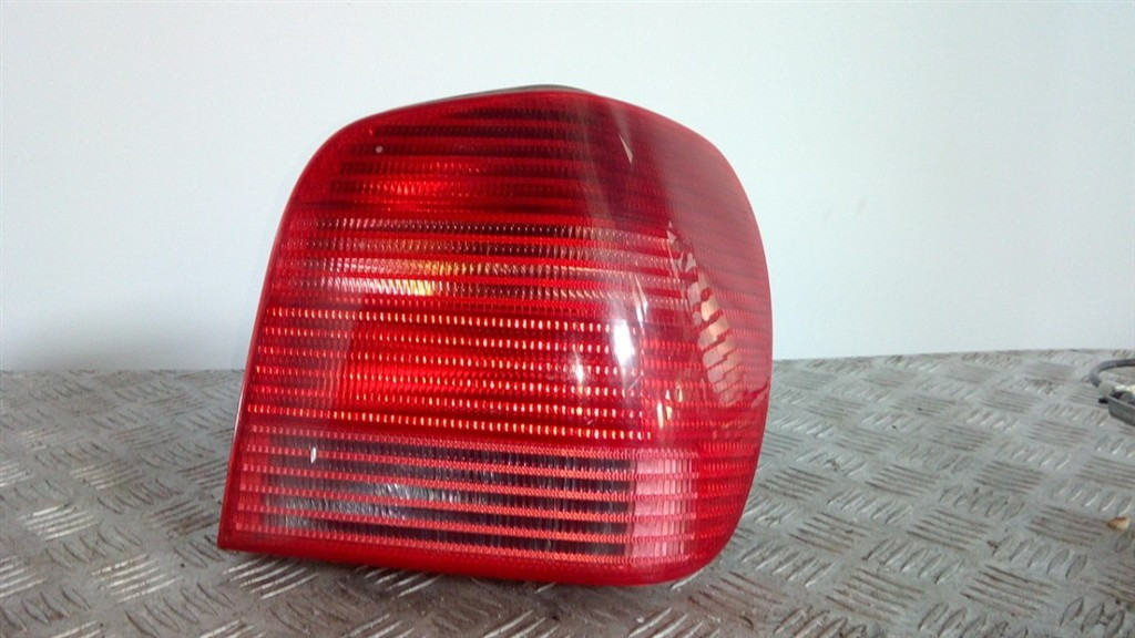 Fanale Post. Destro 6N0945096H Usato