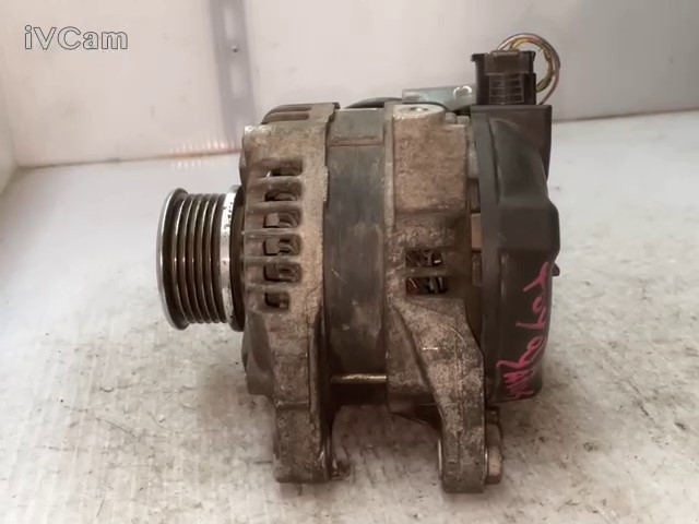 Alternatore (Toyota) 270600N040 Usato